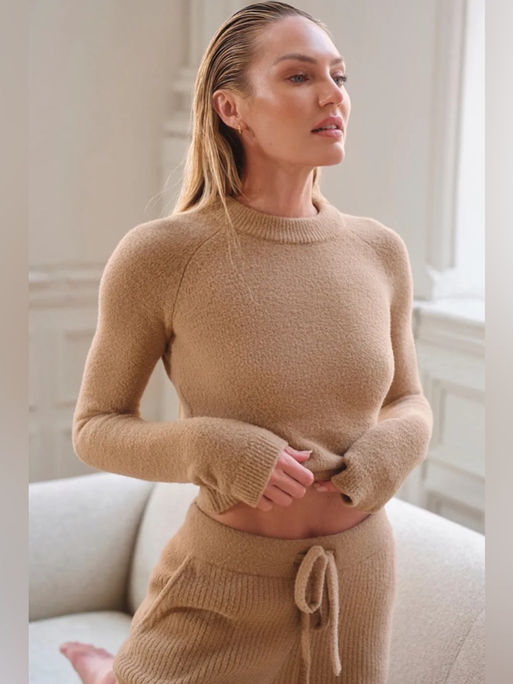ALO Yoga Snuggle Up Sweater Long Sleeve - Toasted Almond